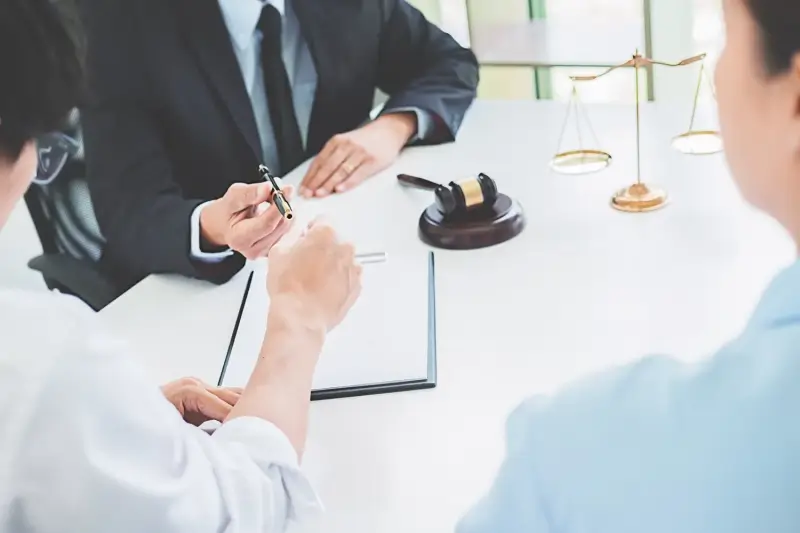 Dobry adwokat - jak wybrać, czym się kierować?